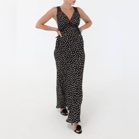 Rumored Dolly Midi Dress - Picture 7 of 10
